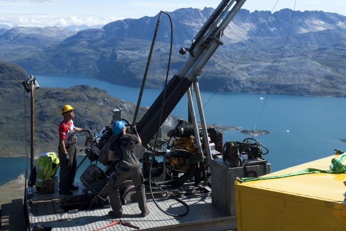 Создана нормативно-правовая база для начала производства урана в Гренландии.