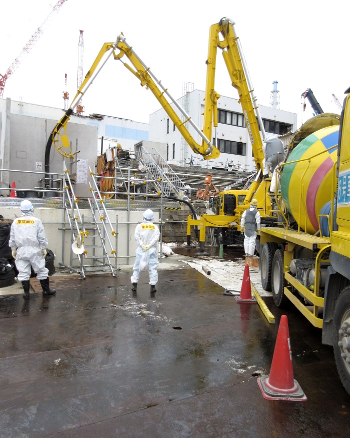 Завершена откачка воды из коммуникаций машзала блока №3 АЭС «Фукусима-I».